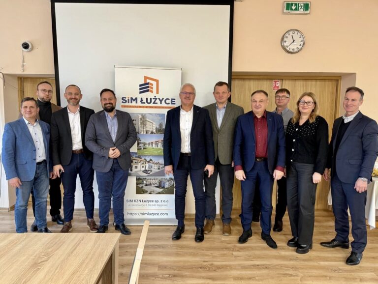 𝗡𝗮𝗱𝘇𝘄𝘆𝗰𝘇𝗮𝗷𝗻𝗲 𝗭𝗴𝗿𝗼𝗺𝗮𝗱𝘇𝗲𝗻𝗶𝗲 𝗪𝘀𝗽𝗼́𝗹𝗻𝗶𝗸𝗼́𝘄