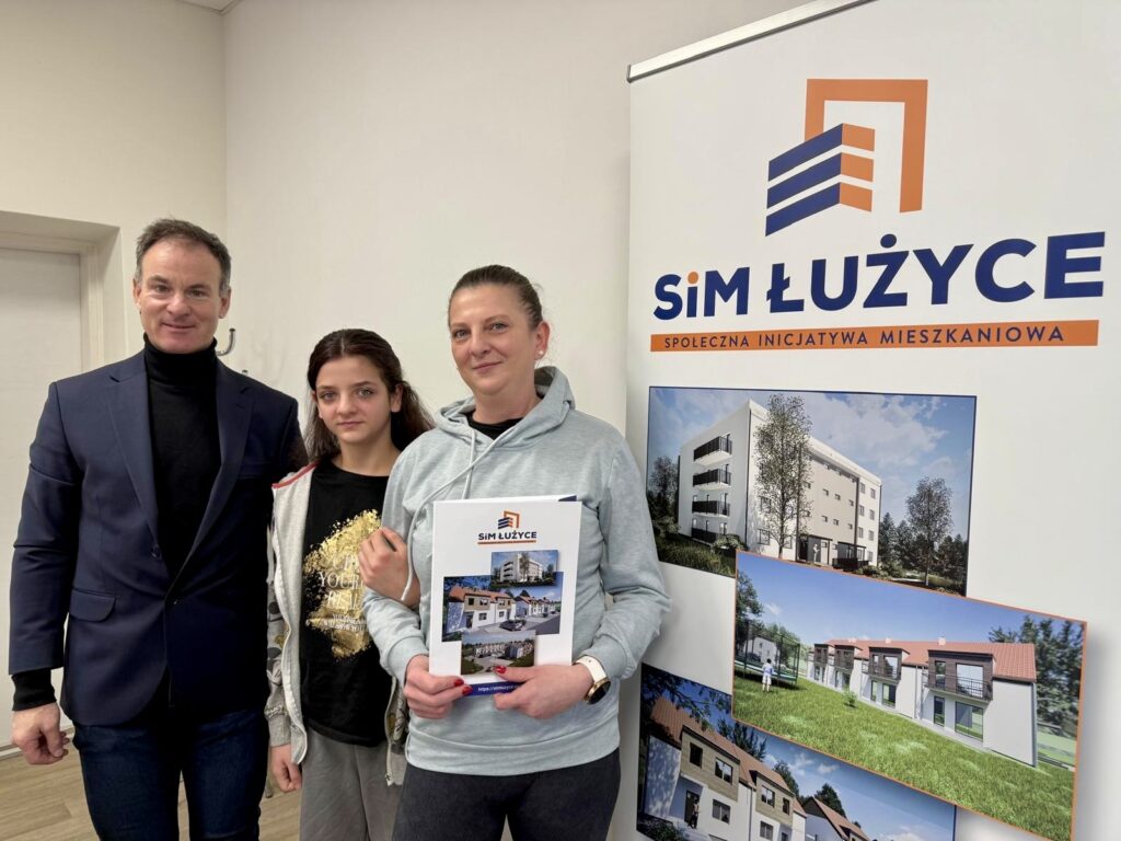 8370b310-7463-4925-a3fb-66998e90d02e